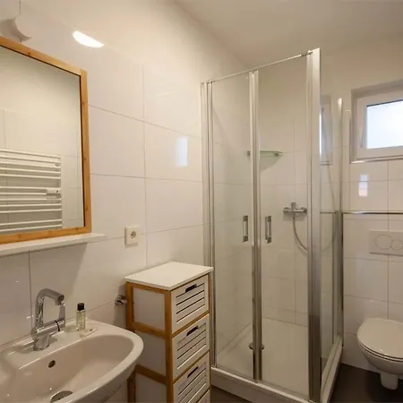 Am Bach 1 Mit Terrasse * בראונלאגה